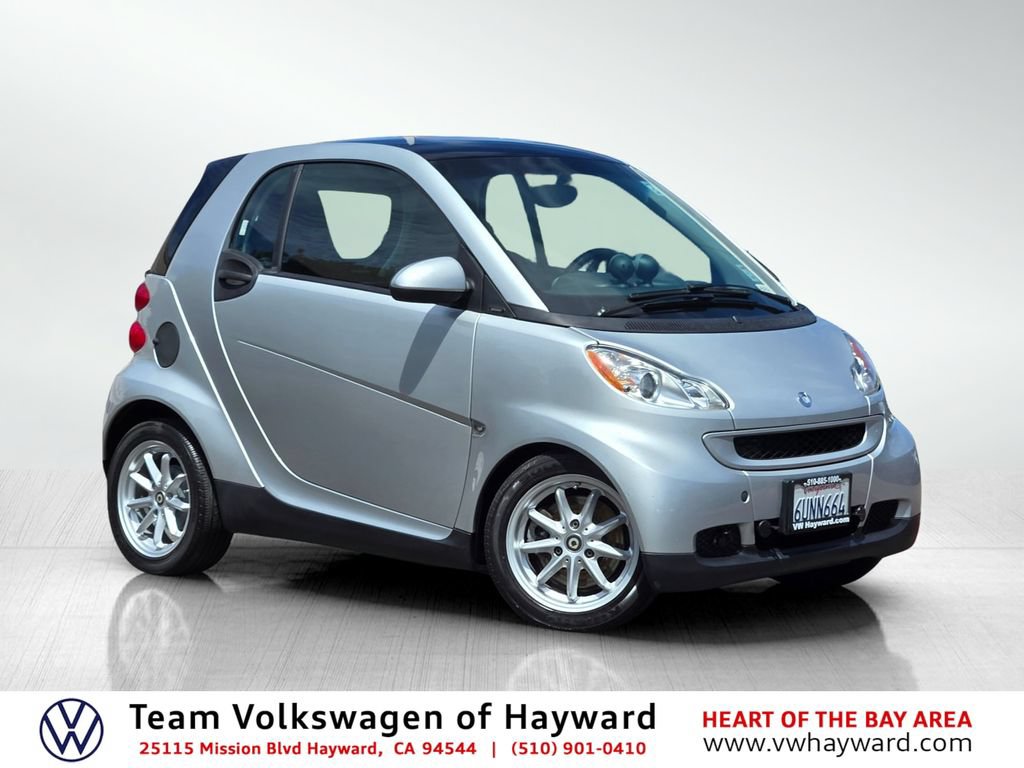 Used 2008 smart fortwo pure RWD image 1