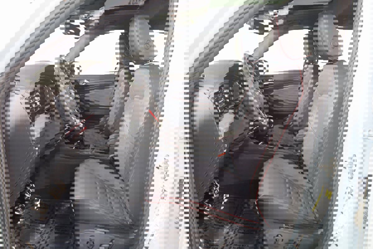 Used 2025 Volkswagen Jetta GLI Autobahn image 11