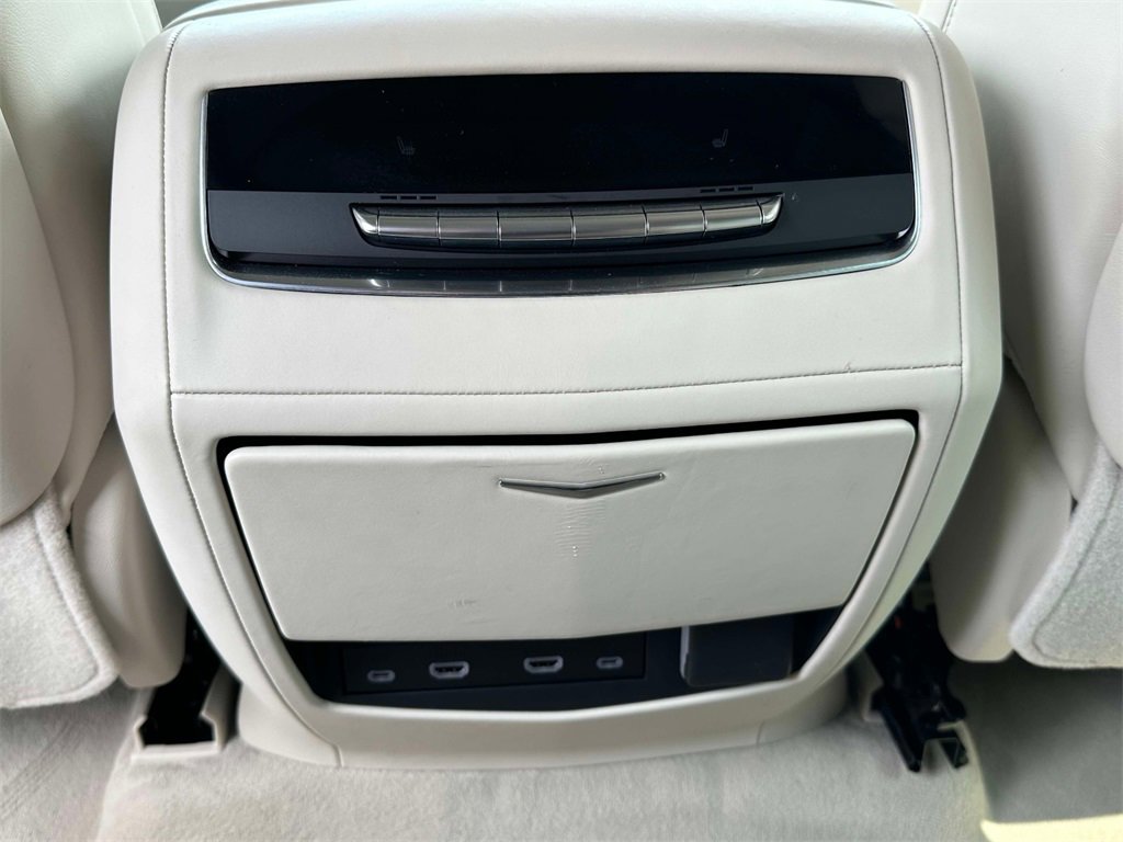 Certified 2024 Cadillac Escalade ESV Sport Platinum w/ LPO, ONYX Package image 21