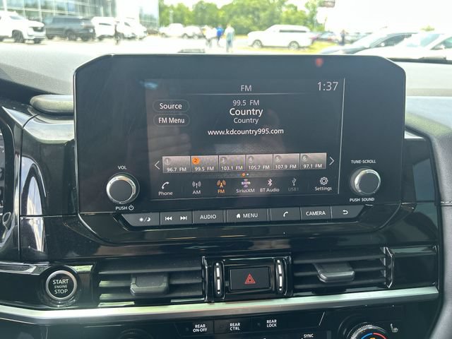 Certified 2022 Nissan Pathfinder SV FWD image 22