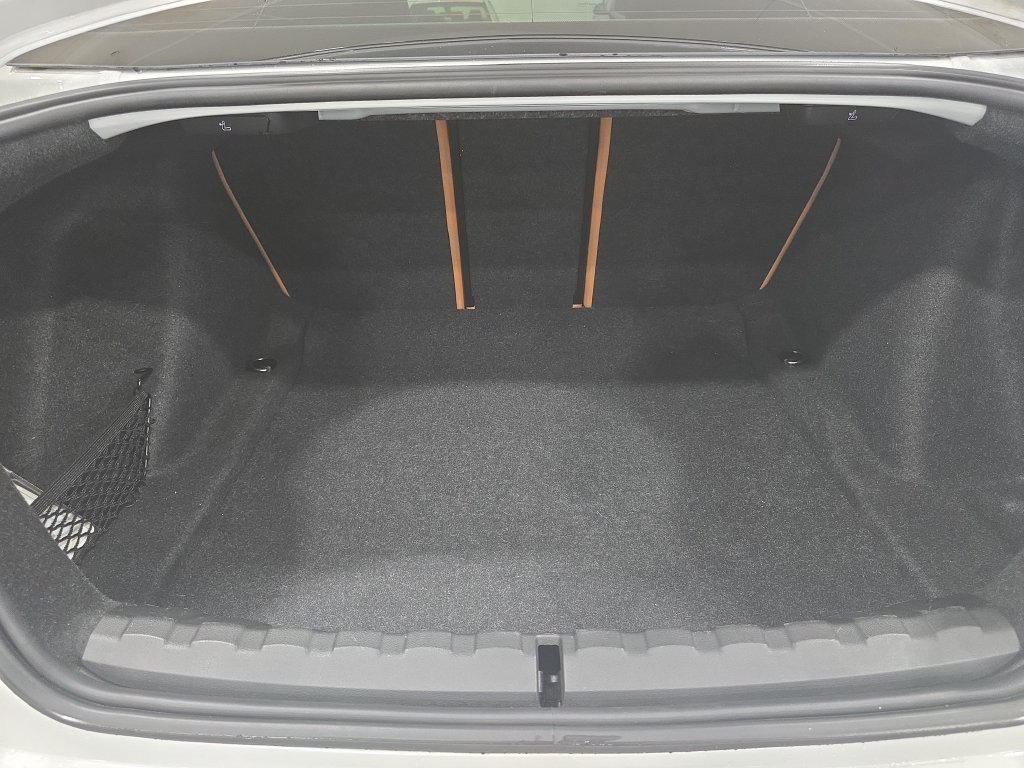 Certified 2023 BMW 230i Coupe w/ Convenience Package RWD image 8