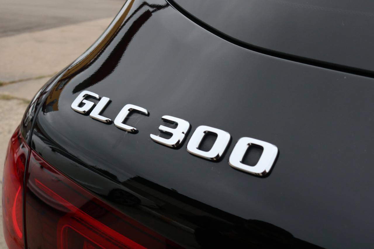 Used 2020 Mercedes-Benz GLC 300 4MATIC image 20