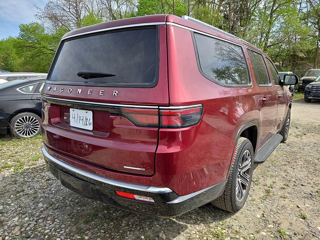 Used 2024 Jeep Wagoneer L Series II w/ Flexible Seating Group image 4