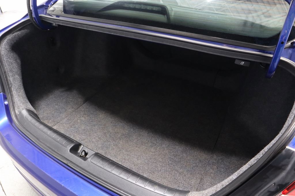 Used 2019 Honda Accord Sport image 11