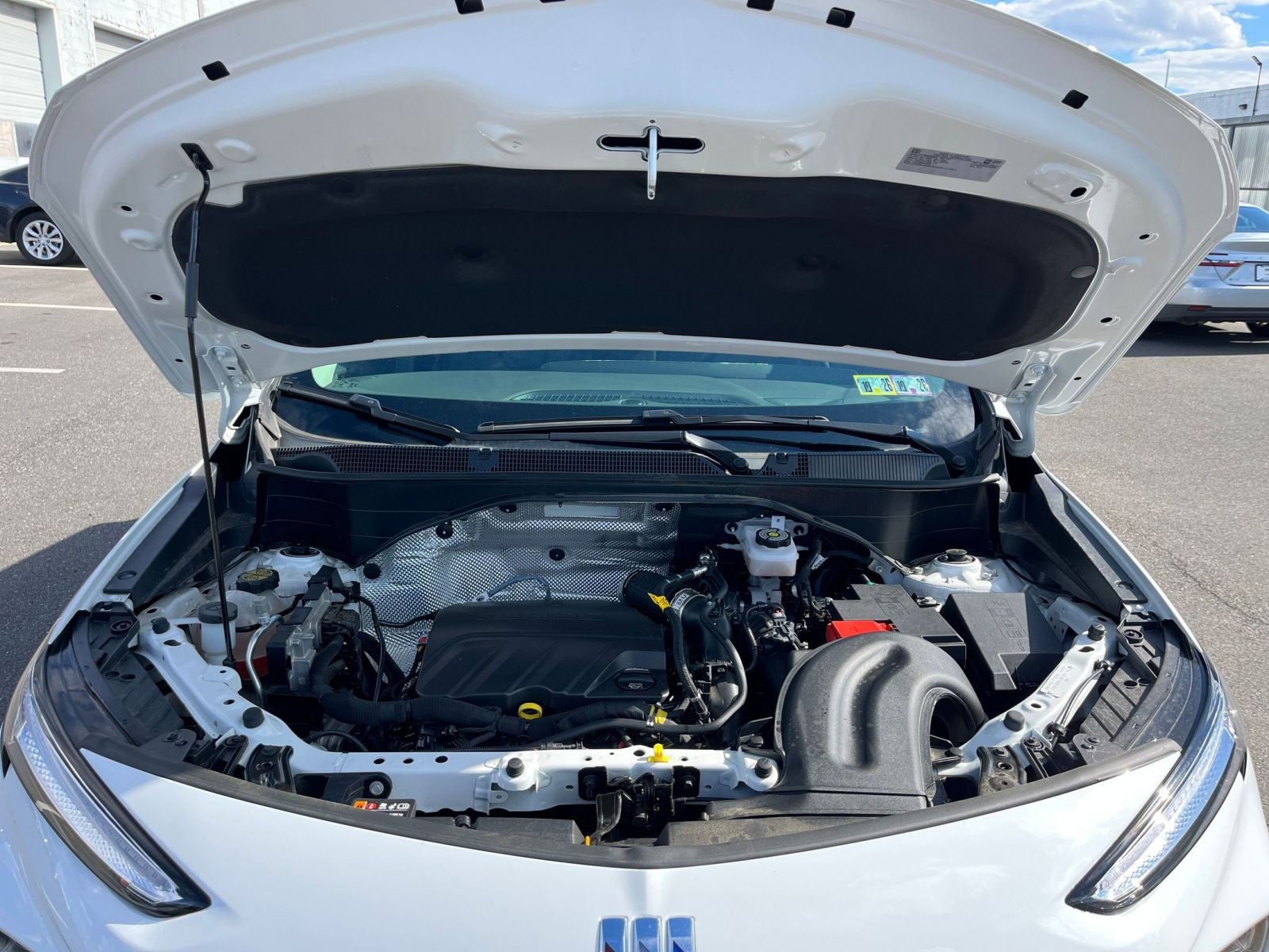 Used 2025 Buick Encore GX Preferred image 31