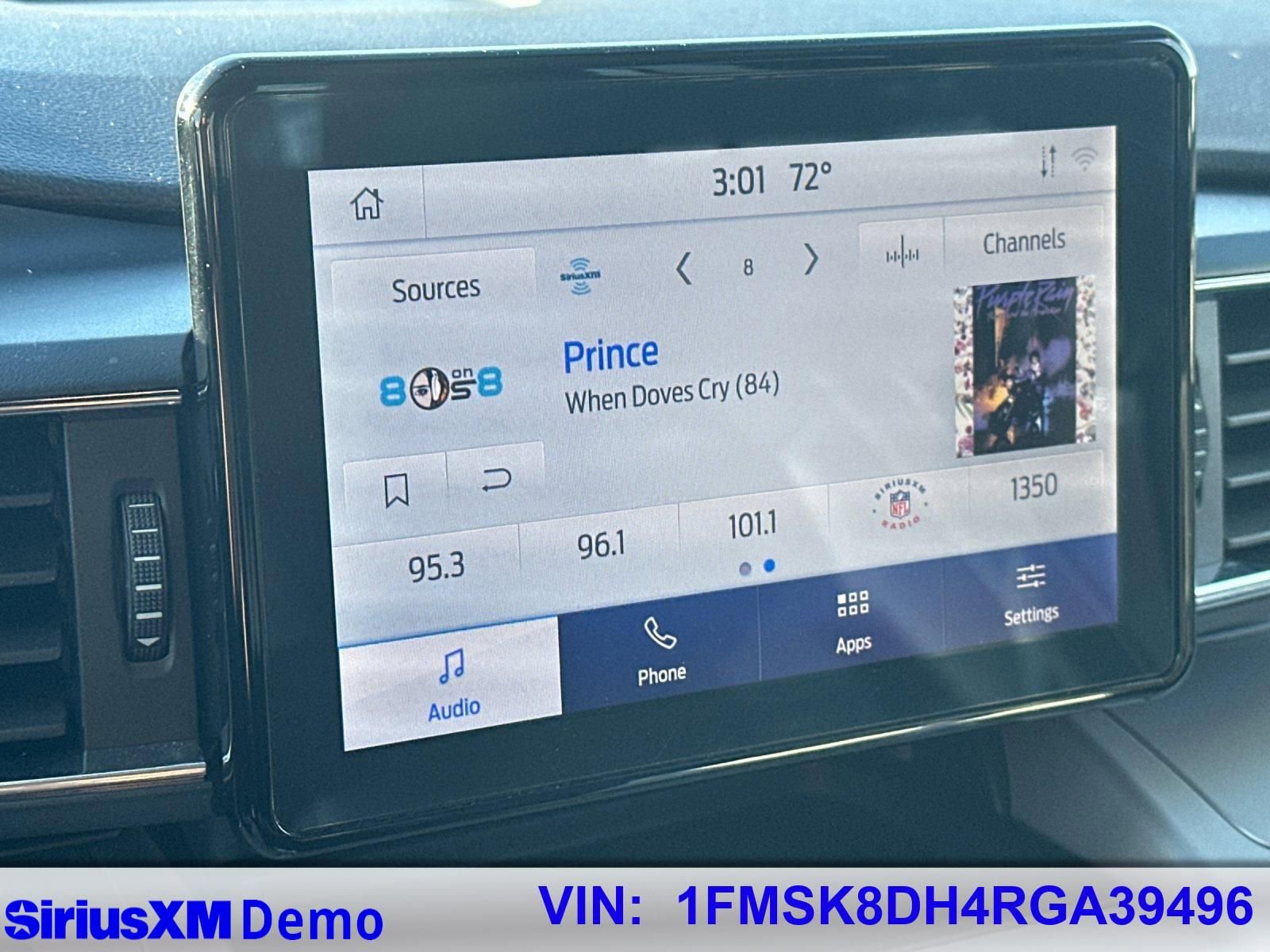 Used 2024 Ford Explorer XLT w/ Equipment Group 202A image 29