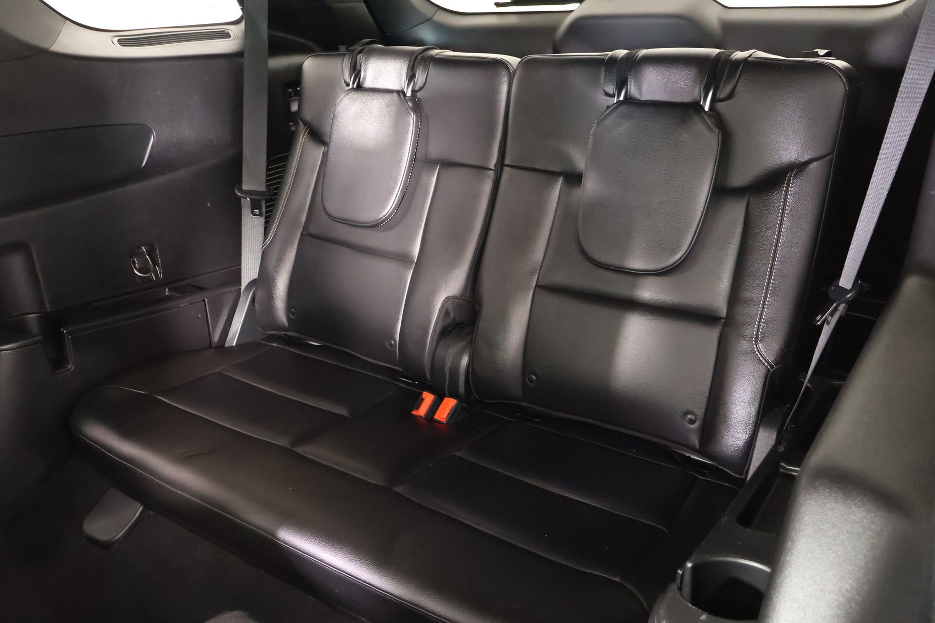 Used 2020 Ford Explorer ST w/ ST Street Pack image 14