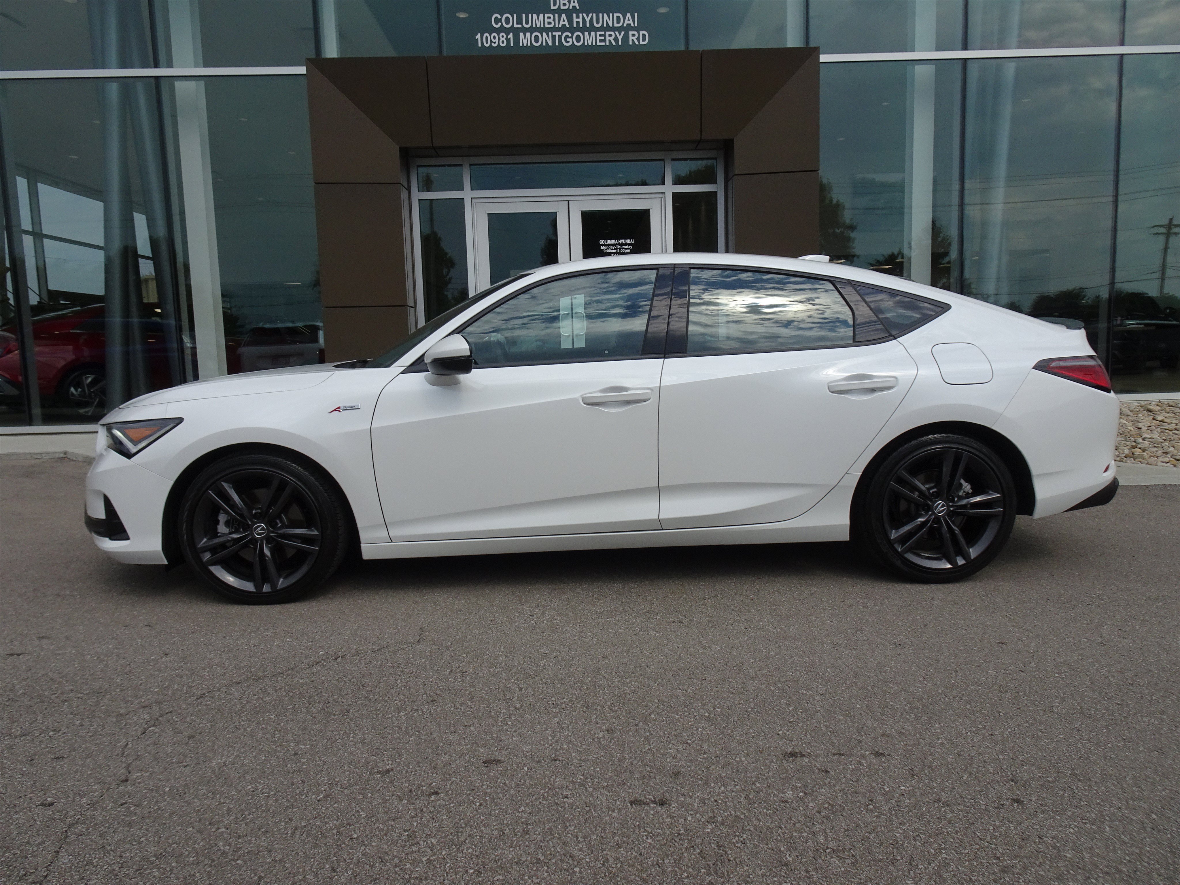 Used 2025 Acura Integra A-Spec FWD image 2