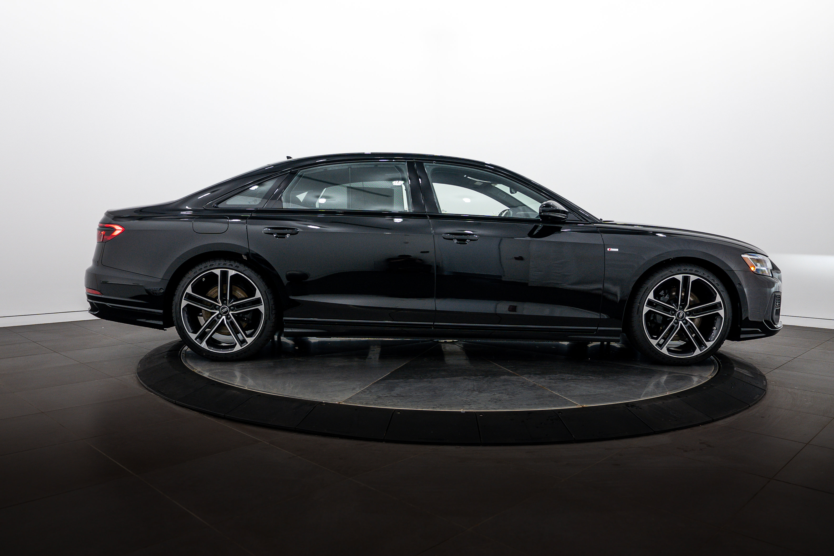 New 2026 Audi A8 L 3.0T AWD/4WD image 3