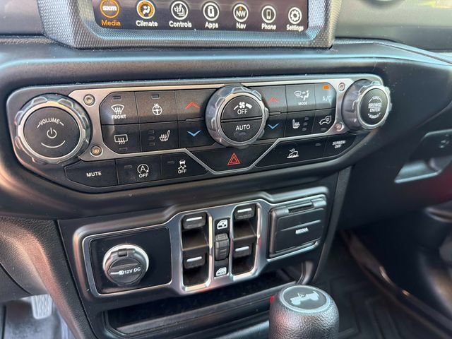 Used 2021 Jeep Wrangler Unlimited Sahara w/ Uconnect 4C Nav & Sound Group AWD/4WD image 23