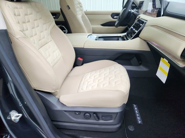 New 2026 Nissan Armada Platinum Reserve image 39