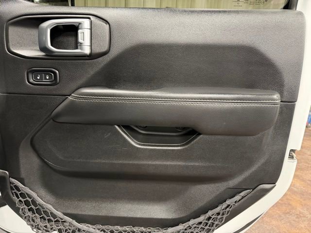 Used 2022 Jeep Gladiator Overland w/ Popular Equipment Package image 23