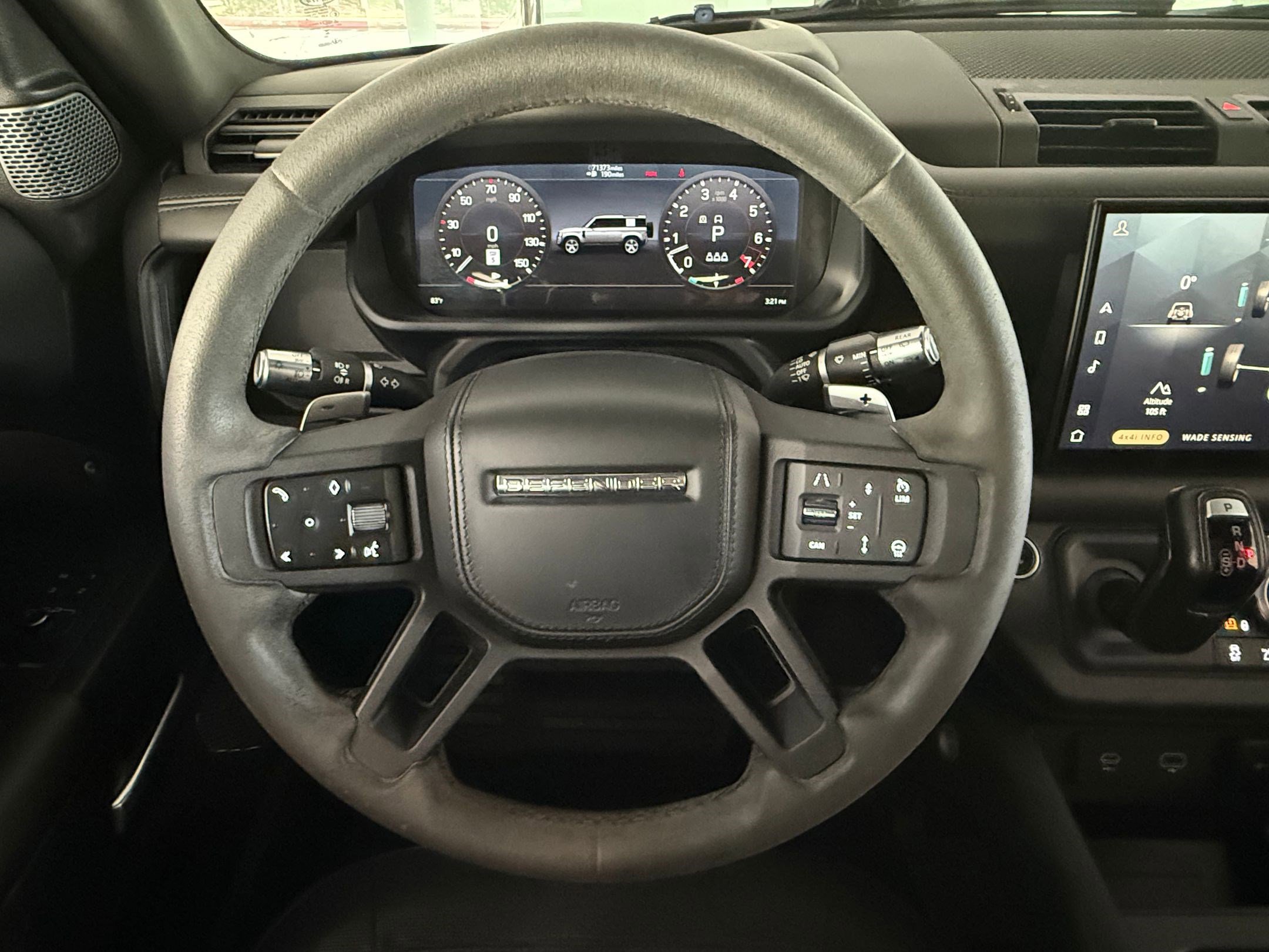 Used 2022 Land Rover Defender 110 V8 AWD/4WD image 16