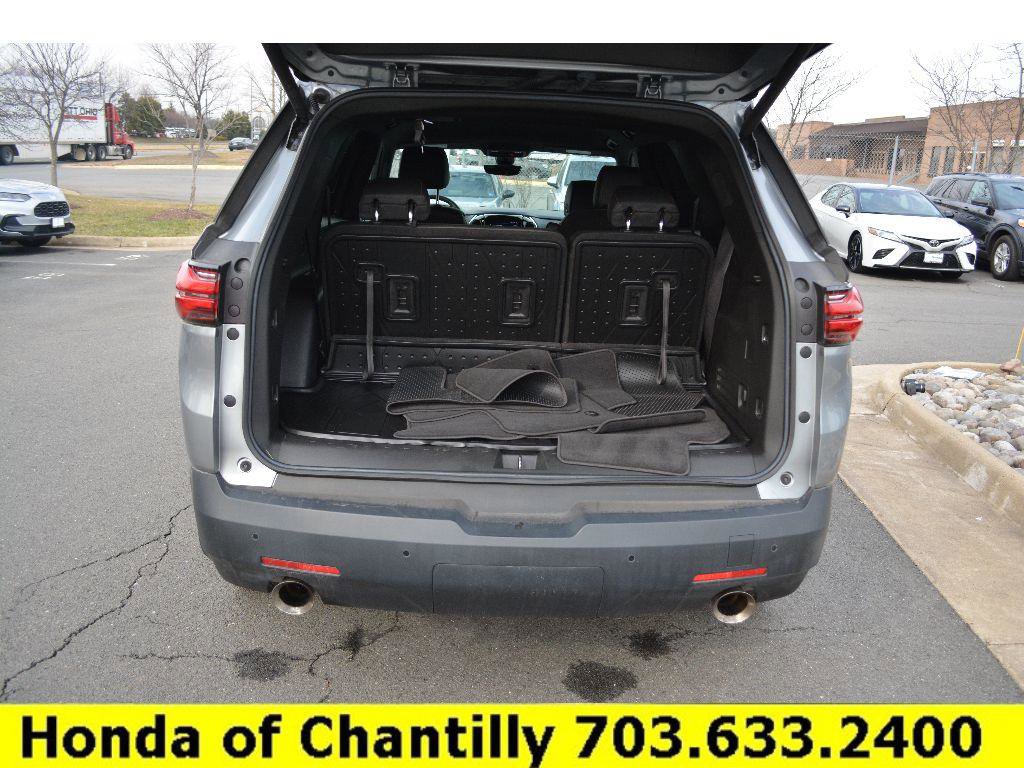 Used 2023 Chevrolet Traverse RS FWD image 33