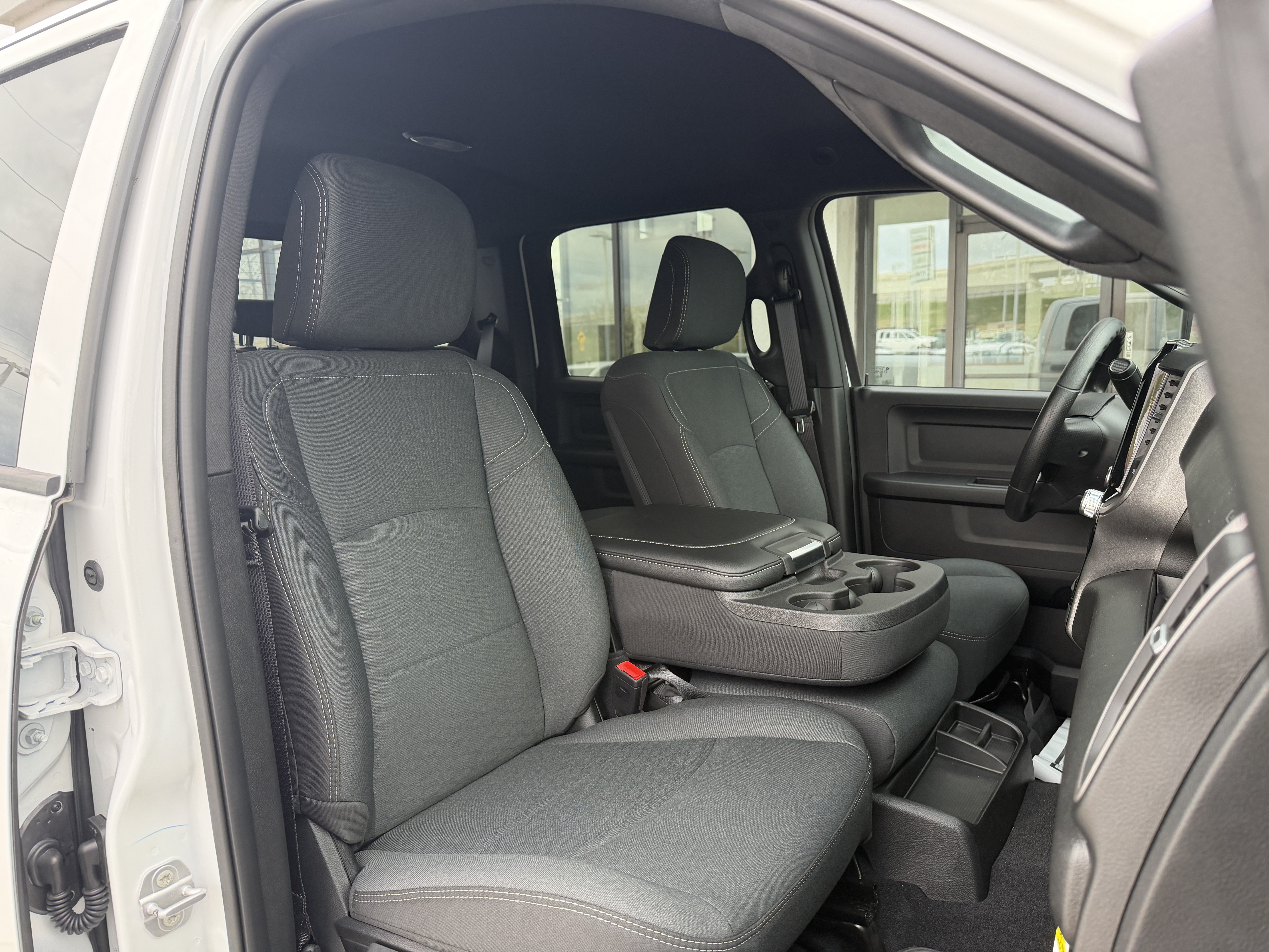 New 2026 RAM 2500 Tradesman AWD/4WD image 25