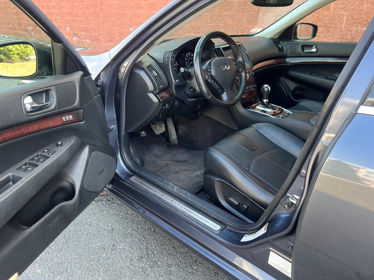 Used 2010 INFINITI G37 x Sedan w/ Premium Pkg AWD/4WD image 20