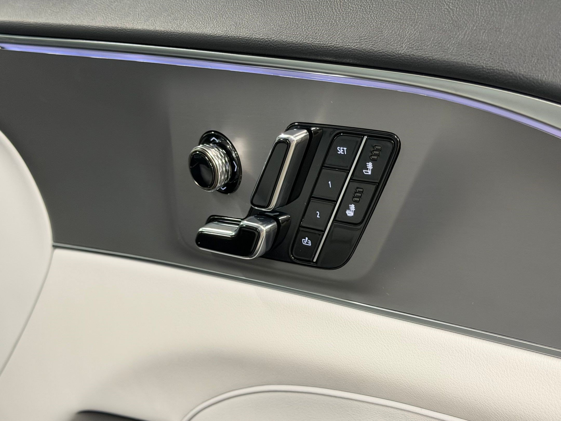 New 2027 Cadillac Lyriq Sport AWD/4WD image 24
