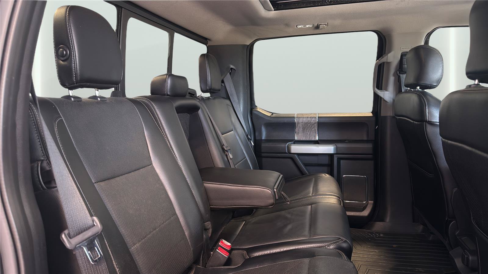 Certified 2017 Ford F250 Lariat w/ Lariat Ultimate Package AWD/4WD image 15