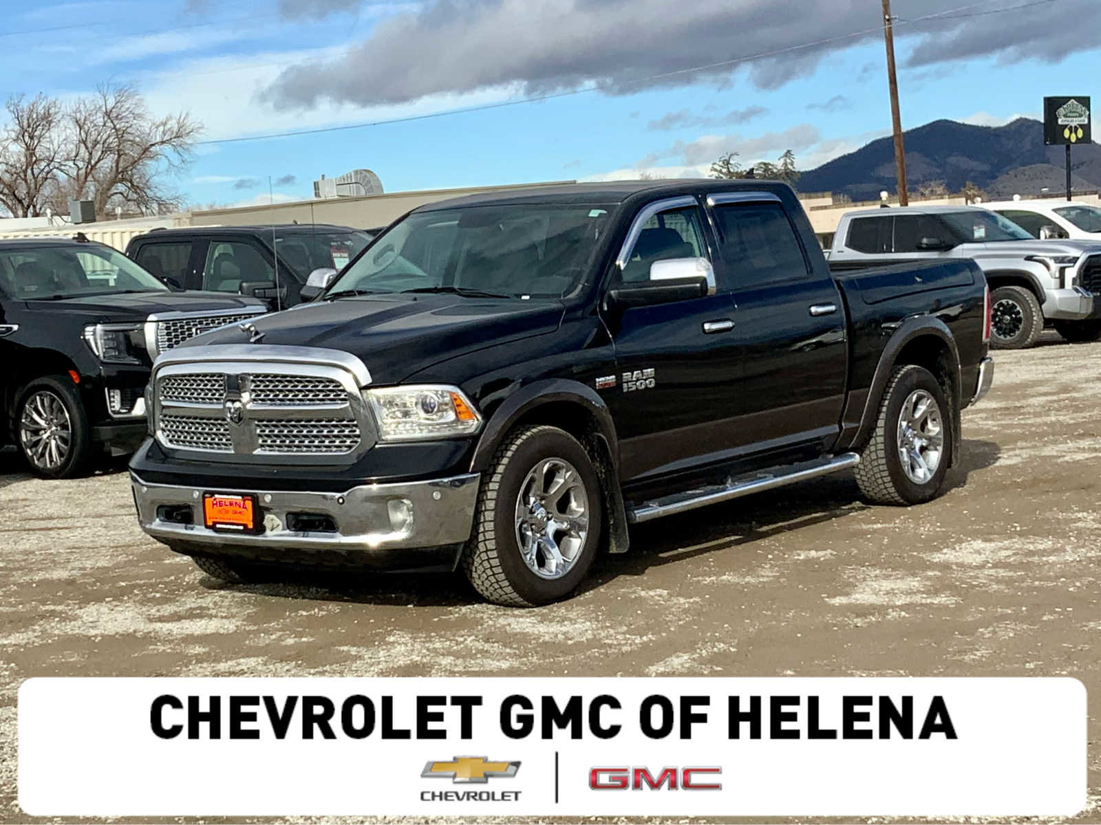 Used 2018 RAM 1500 Laramie image 1