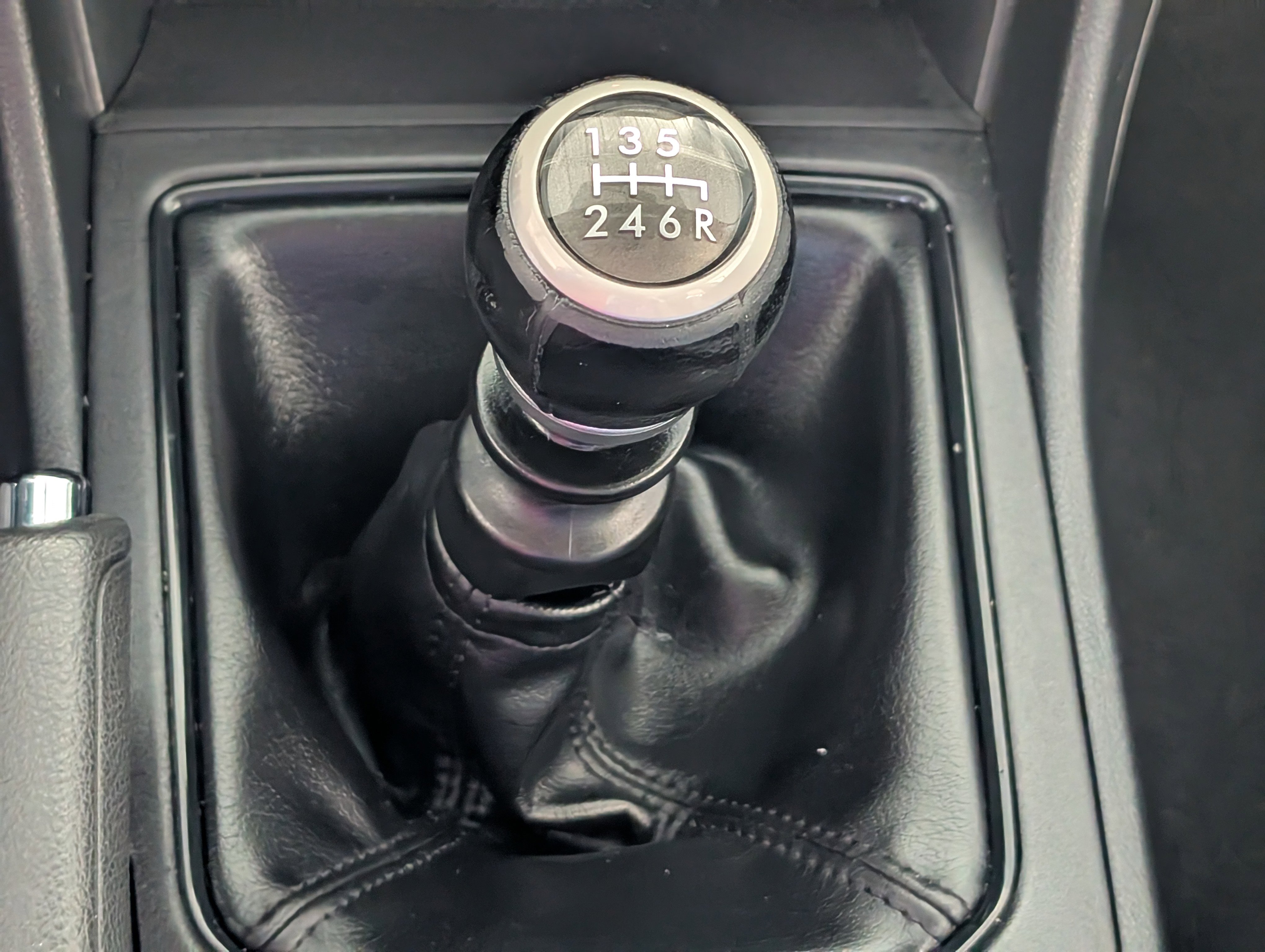 Used 2019 Subaru Crosstrek 2.0i Premium w/ Popular Package #4 image 12