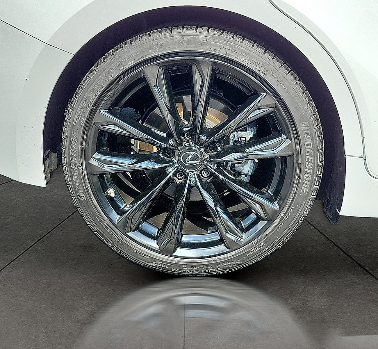 Used 2022 Lexus IS 350 F Sport AWD/4WD image 29