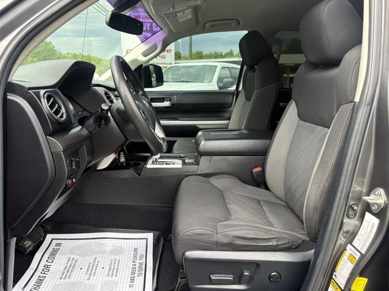 Used 2015 Toyota Tundra SR5 w/ SR5 Upgrade Package AWD/4WD image 7