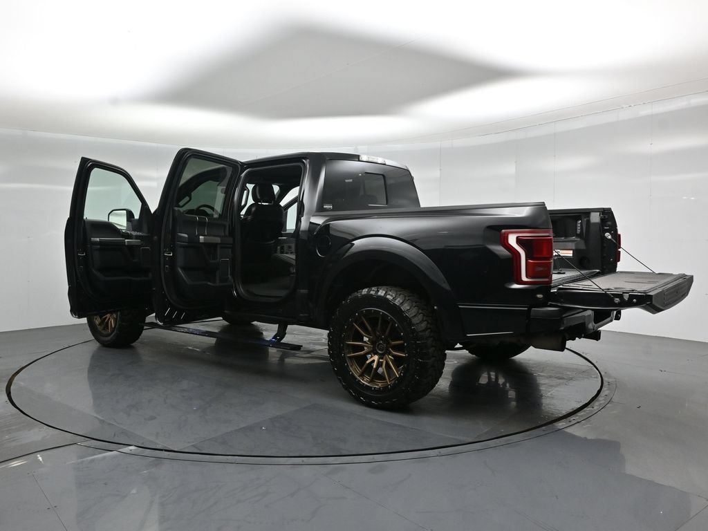 Used 2019 Ford F150 Raptor w/ Equipment Group 802A Luxury AWD/4WD image 34