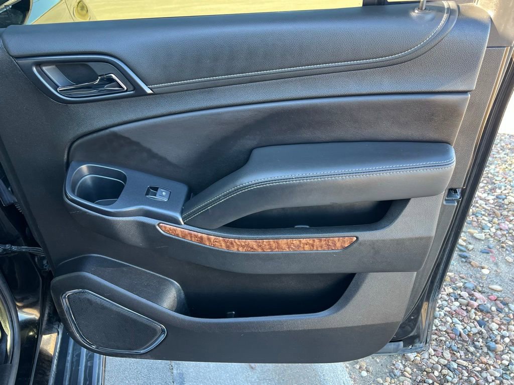 Used 2019 Chevrolet Suburban Premier image 28