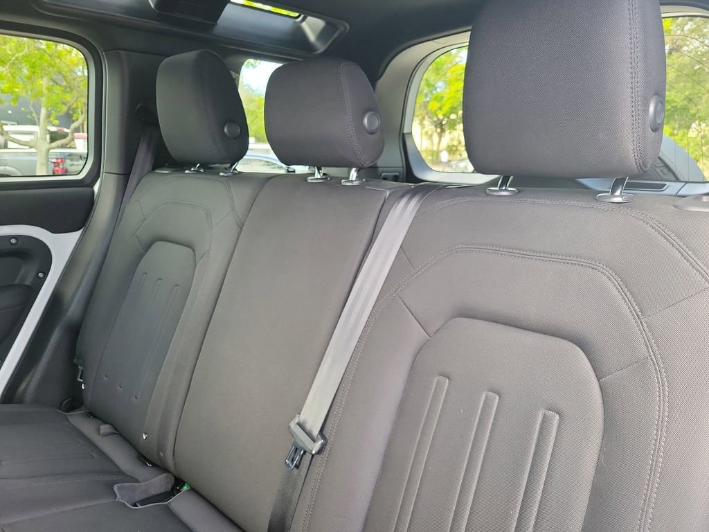 Used 2021 Land Rover Defender 110 image 18