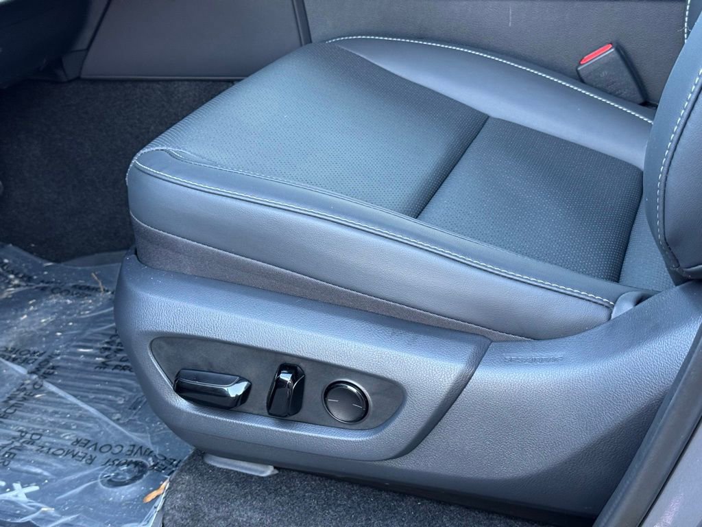 Used 2025 Lexus GX 550 image 27