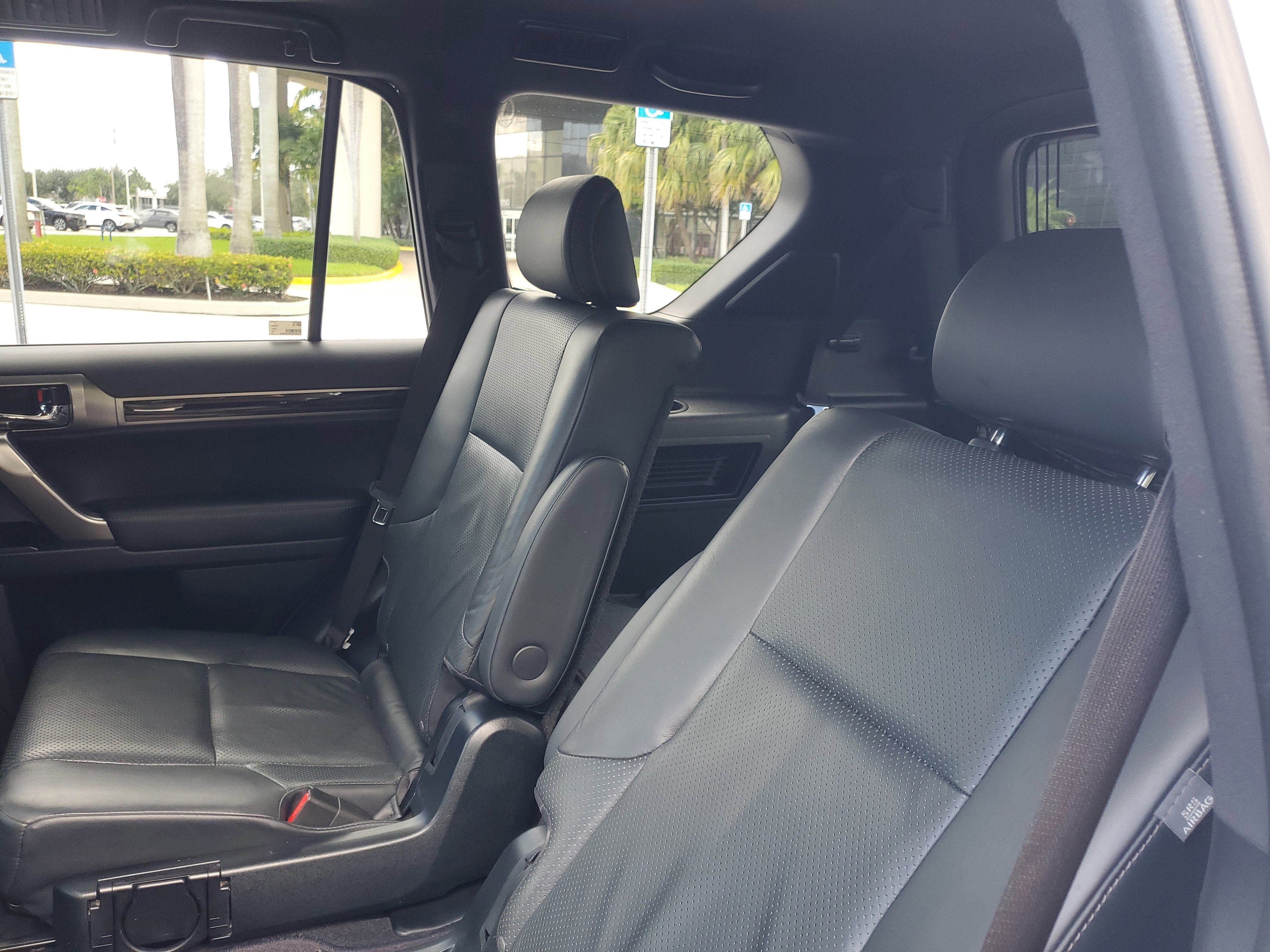 Used 2023 Lexus GX 460 Luxury image 17