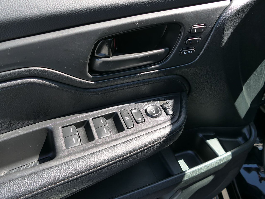Used 2023 Honda Odyssey Sport image 13