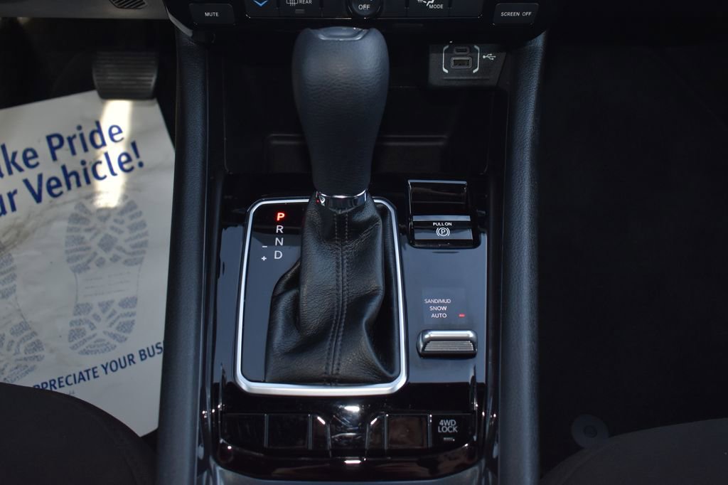 Used 2023 Jeep Compass Sport image 19