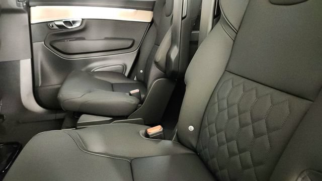 New 2026 Volvo XC90 B5 Plus w/ Protection Package Premier AWD/4WD image 29