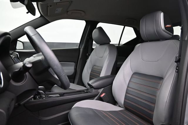 Certified 2024 Nissan Kicks SR w/ SR Premium Package FWD image 10