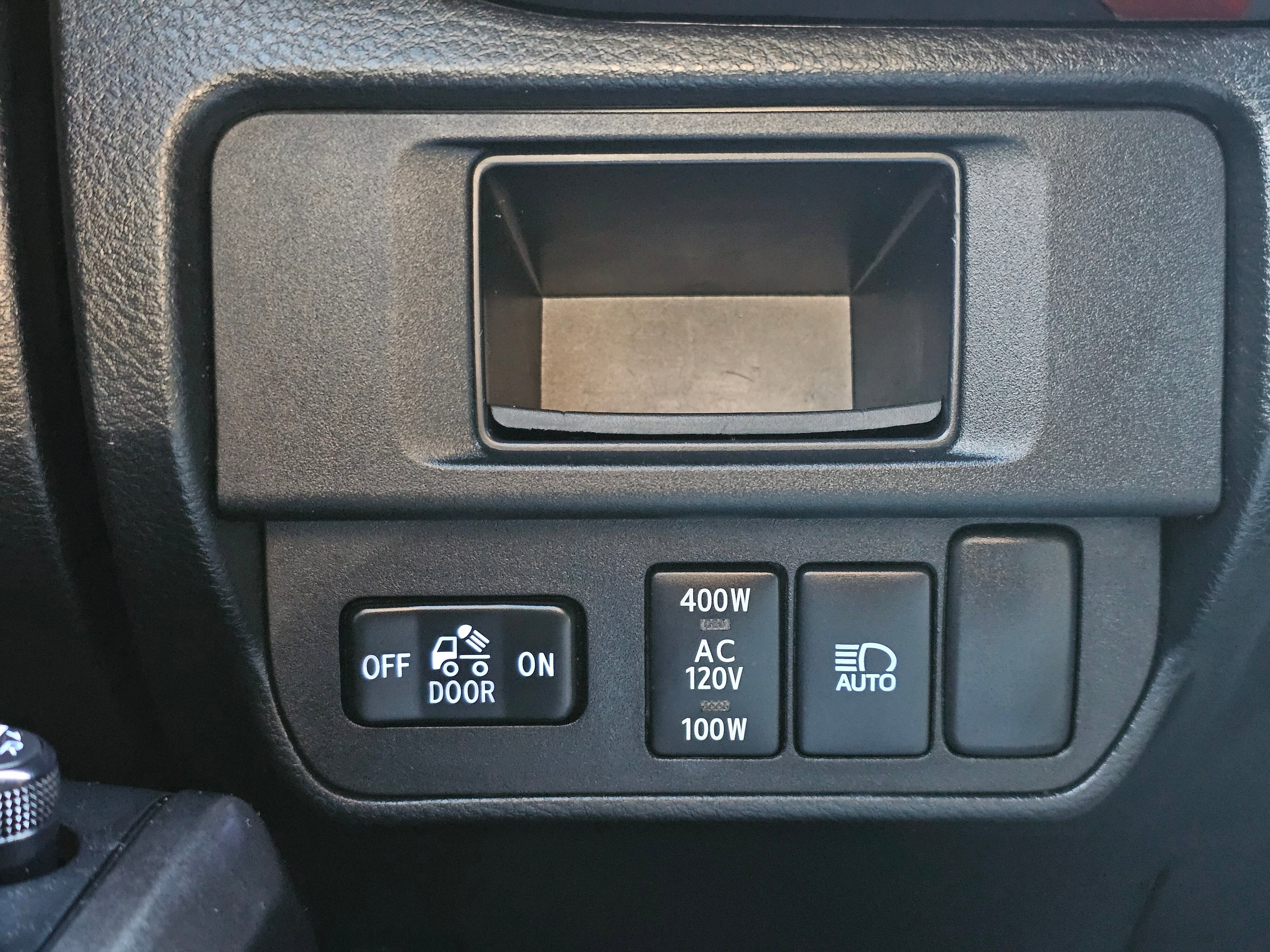 Used 2019 Toyota Tacoma TRD Off-Road image 33