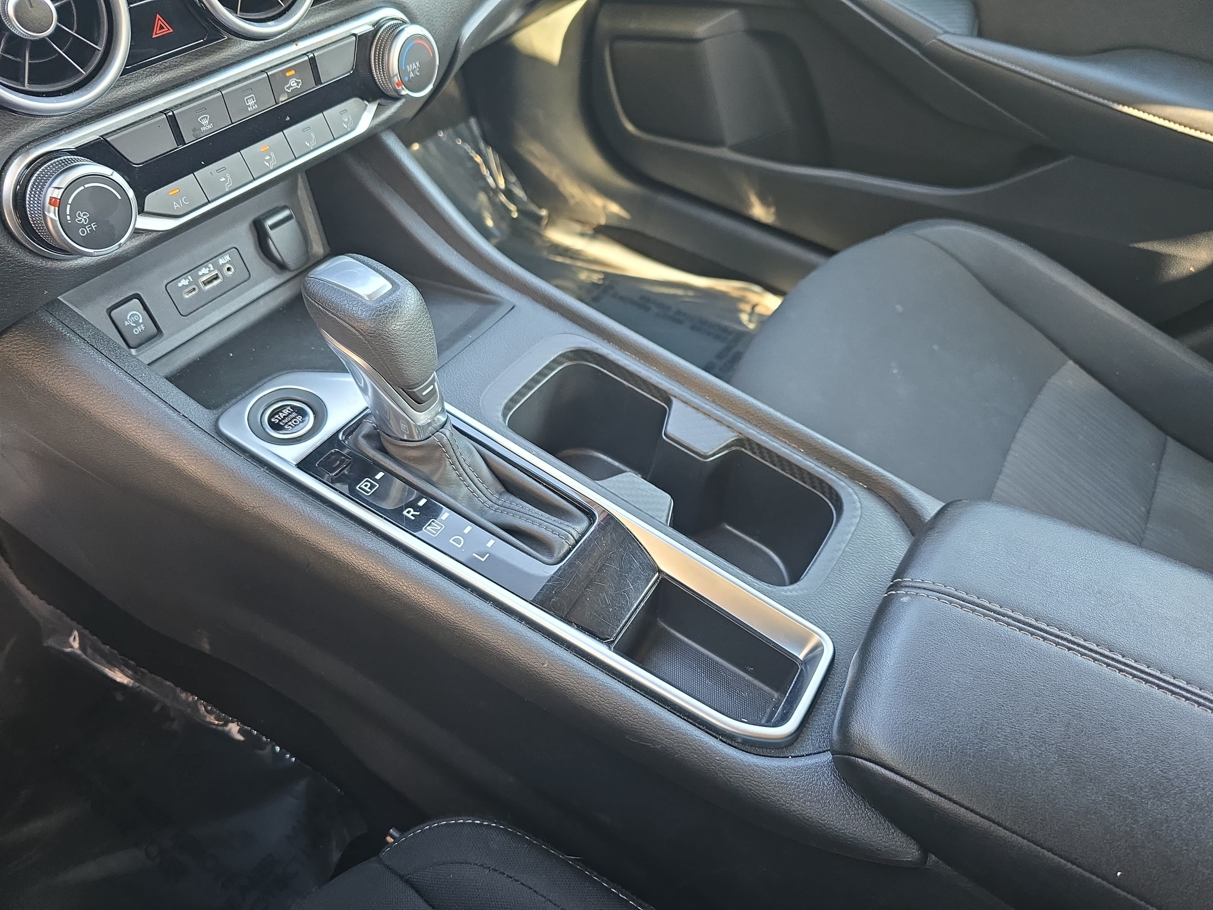 Used 2024 Nissan Sentra SV FWD image 24