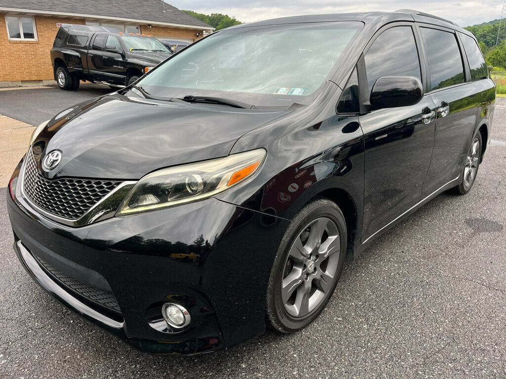 Used 2016 Toyota Sienna SE Premium FWD image 7