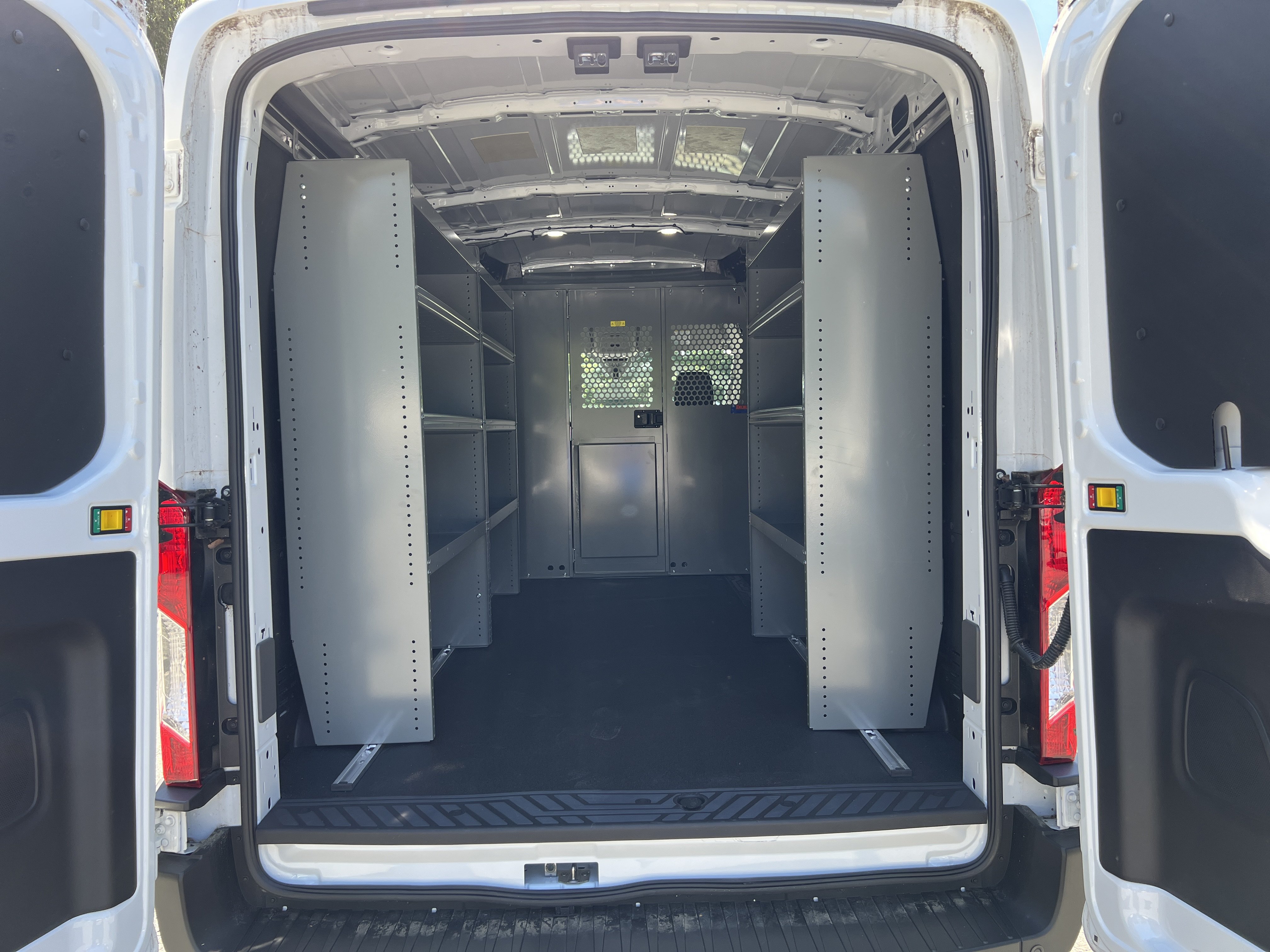 New 2024 Ford Transit 250 148 Medium Roof w/ Load Area Protection Package RWD image 22