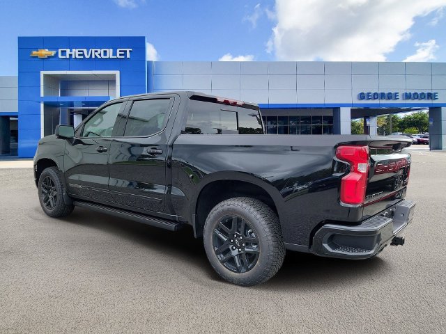 New 2026 Chevrolet Silverado 1500 High Country w/ Midnight Edition RWD image 3