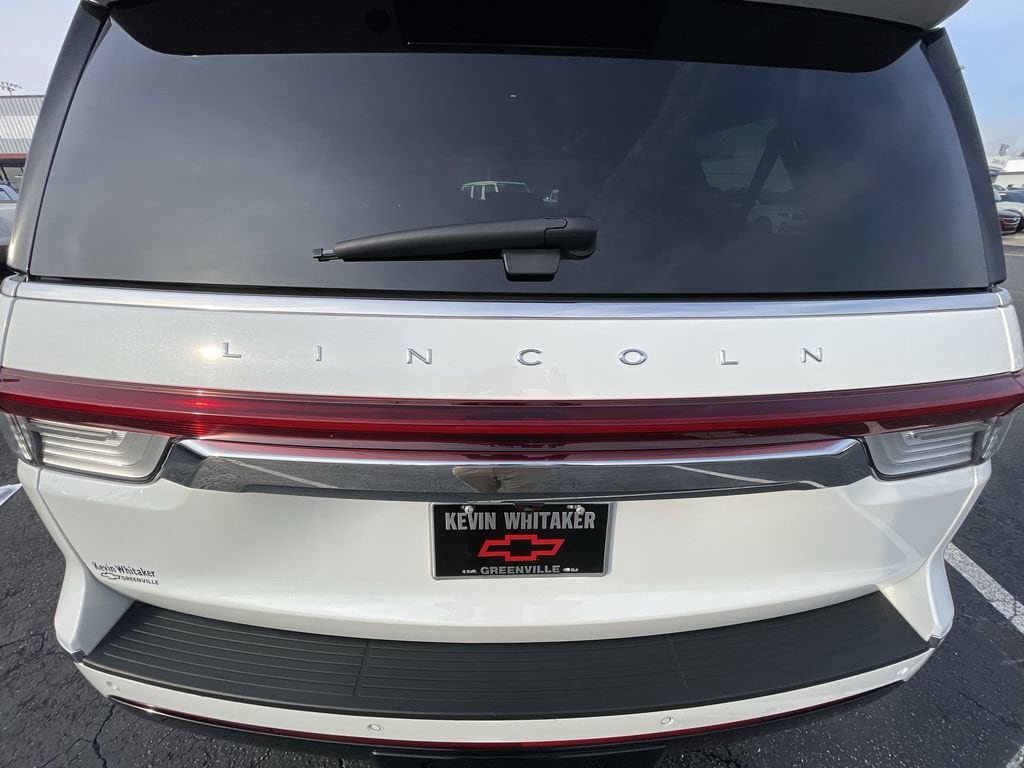 Used 2024 Lincoln Navigator L Reserve AWD/4WD image 32