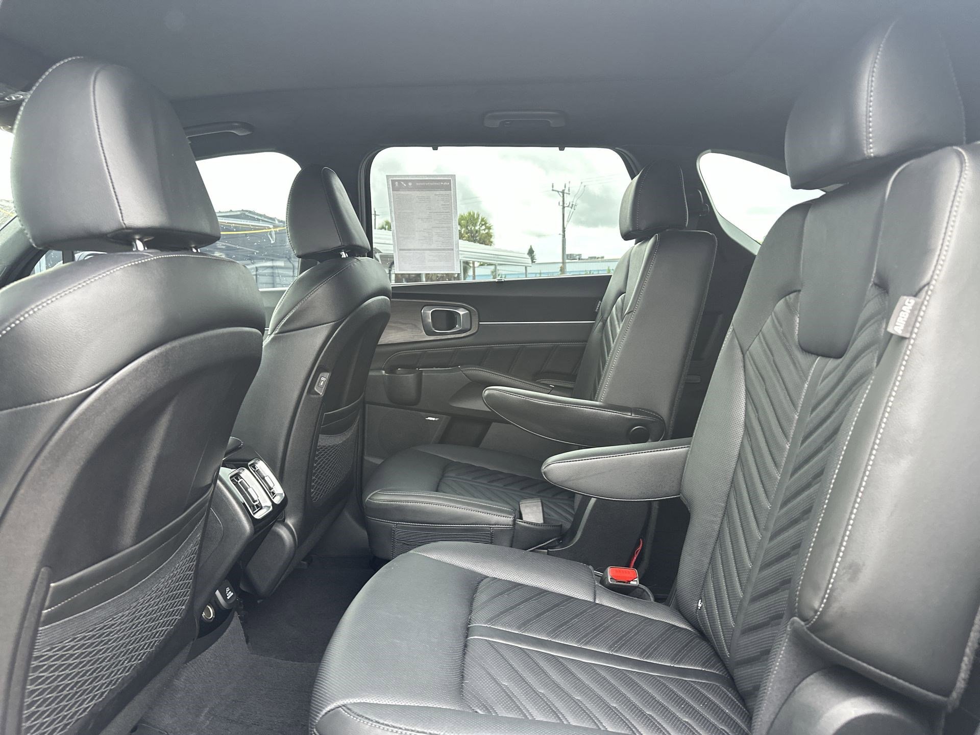 Certified 2024 Kia Sorento SX Prestige AWD/4WD image 22
