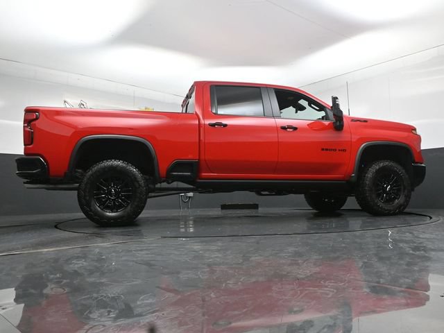 New 2026 Chevrolet Silverado 2500 ZR2 w/ LPO, Dark Essentials Package AWD/4WD image 31