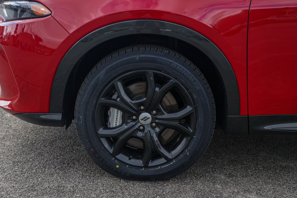 Used 2024 Dodge Hornet R/T Plus w/ R/T Blacktop Package AWD/4WD image 12