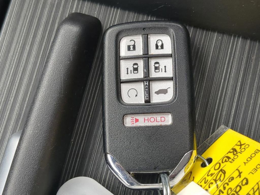Certified 2024 Honda Odyssey Touring image 26