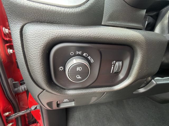 Used 2022 RAM 1500 Big Horn AWD/4WD image 33