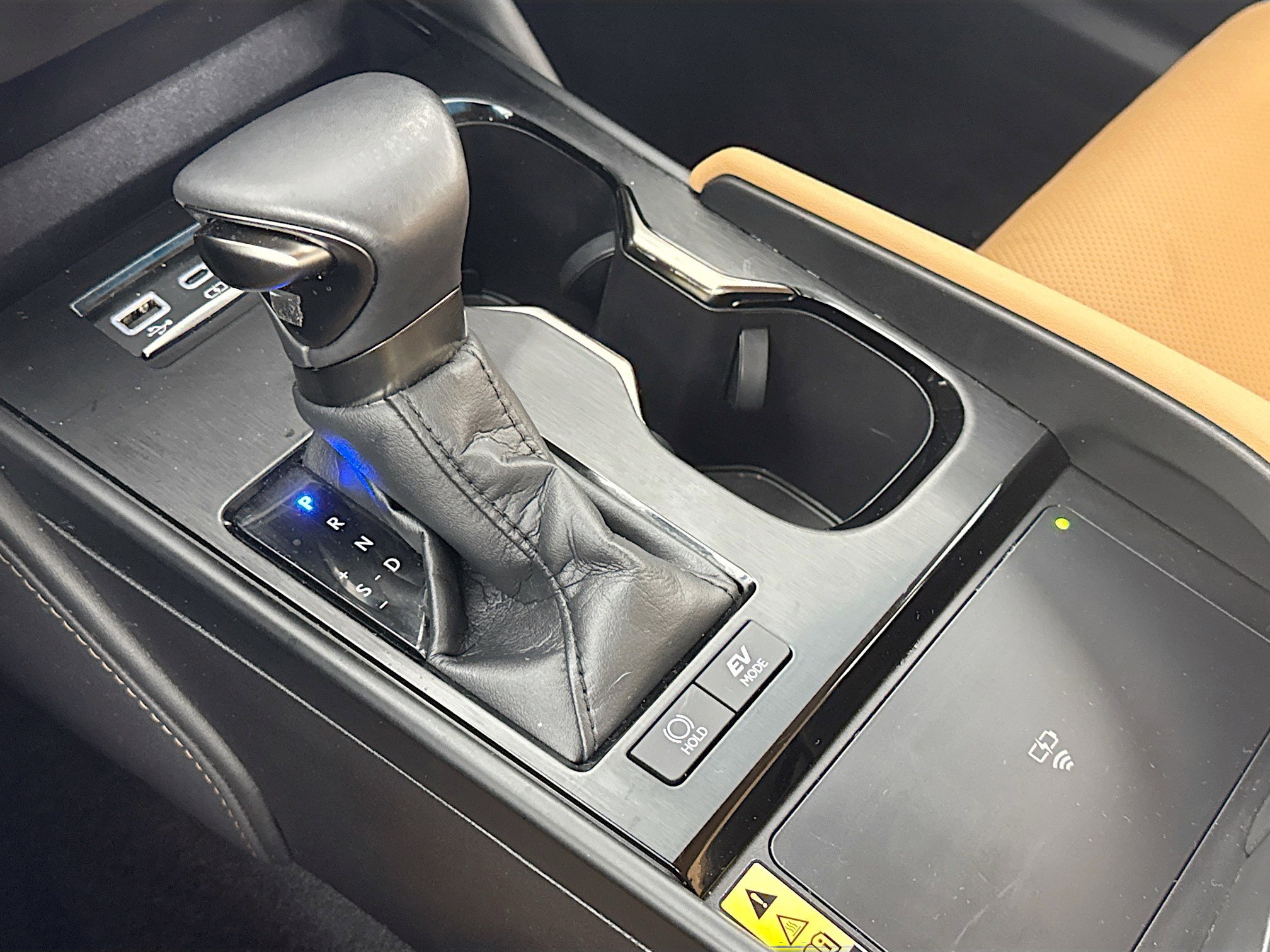 Used 2024 Lexus ES 300h ES 300h Luxury image 16