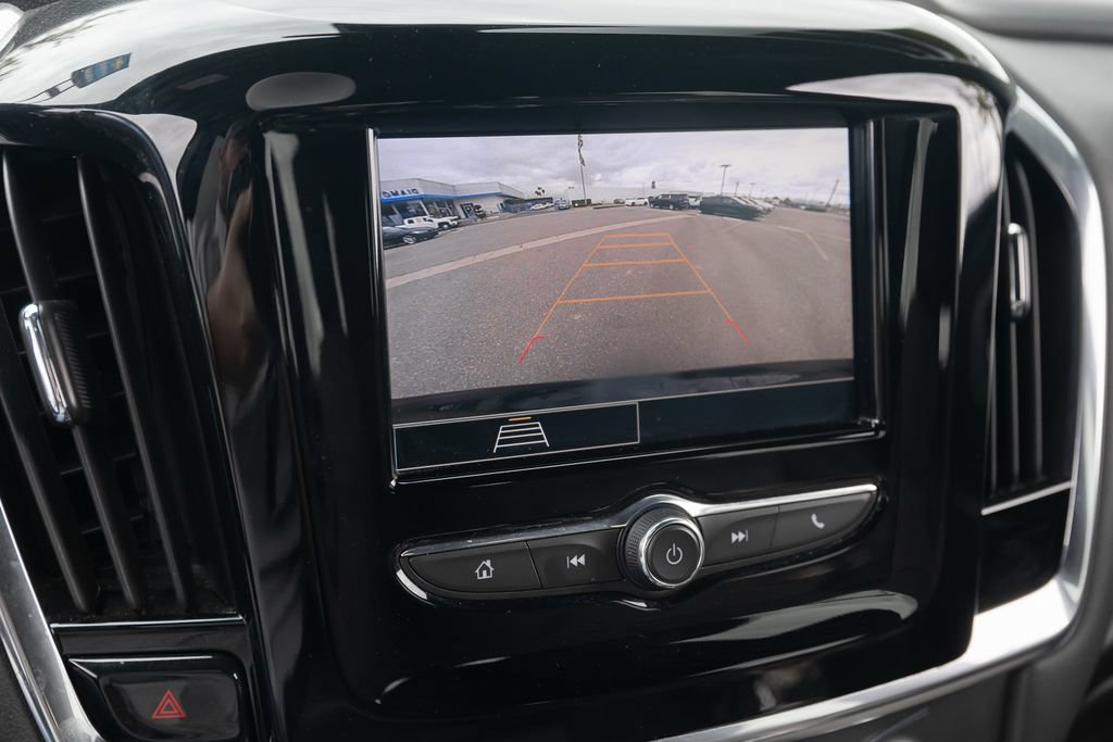 Used 2023 Chevrolet Traverse LT FWD image 31