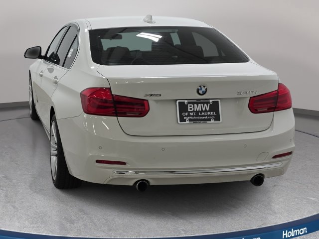 Used 2018 BMW 340i xDrive Sedan AWD/4WD image 7