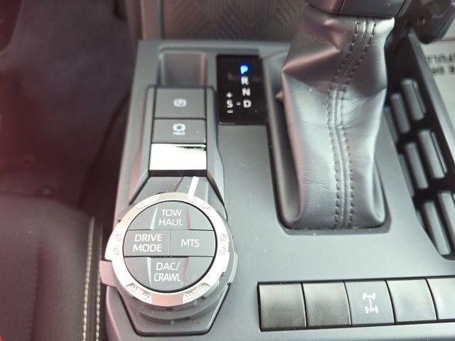 Used 2024 Toyota Tacoma TRD Off-Road image 23